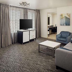 Corner Suite Two Queen Beds